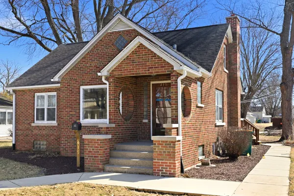 $299,900 | 415 Wabash Street, Wilmington, IL 60481