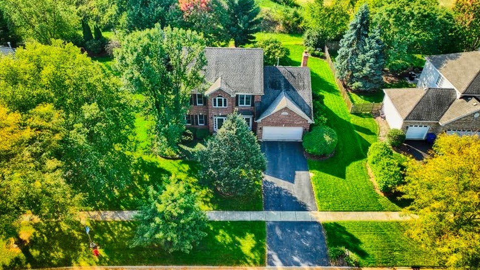 448 Lewis Road Geneva, IL 60134 - Photo 48 of 52 an aerial view of a house