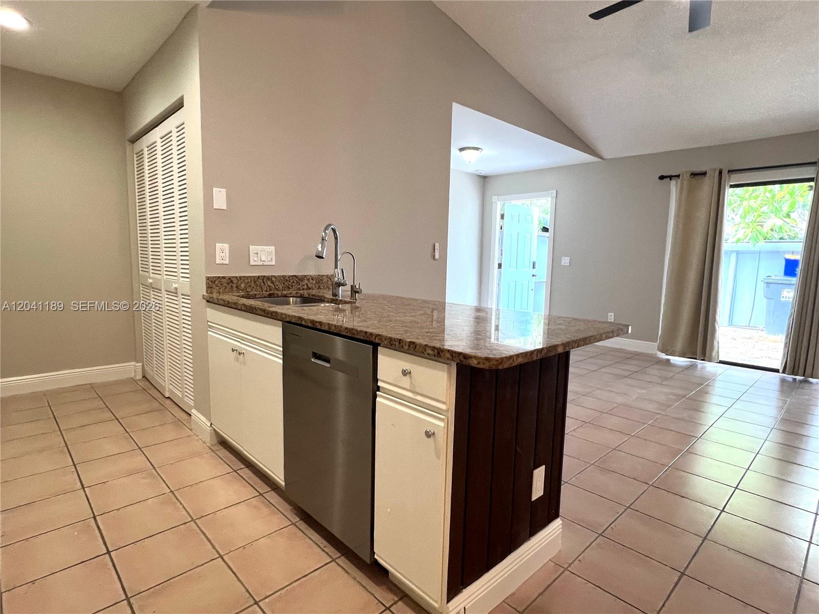 1077 Goldenrod Road, Unit 1077 Wellington, FL 33414 - Photo 3 of 19