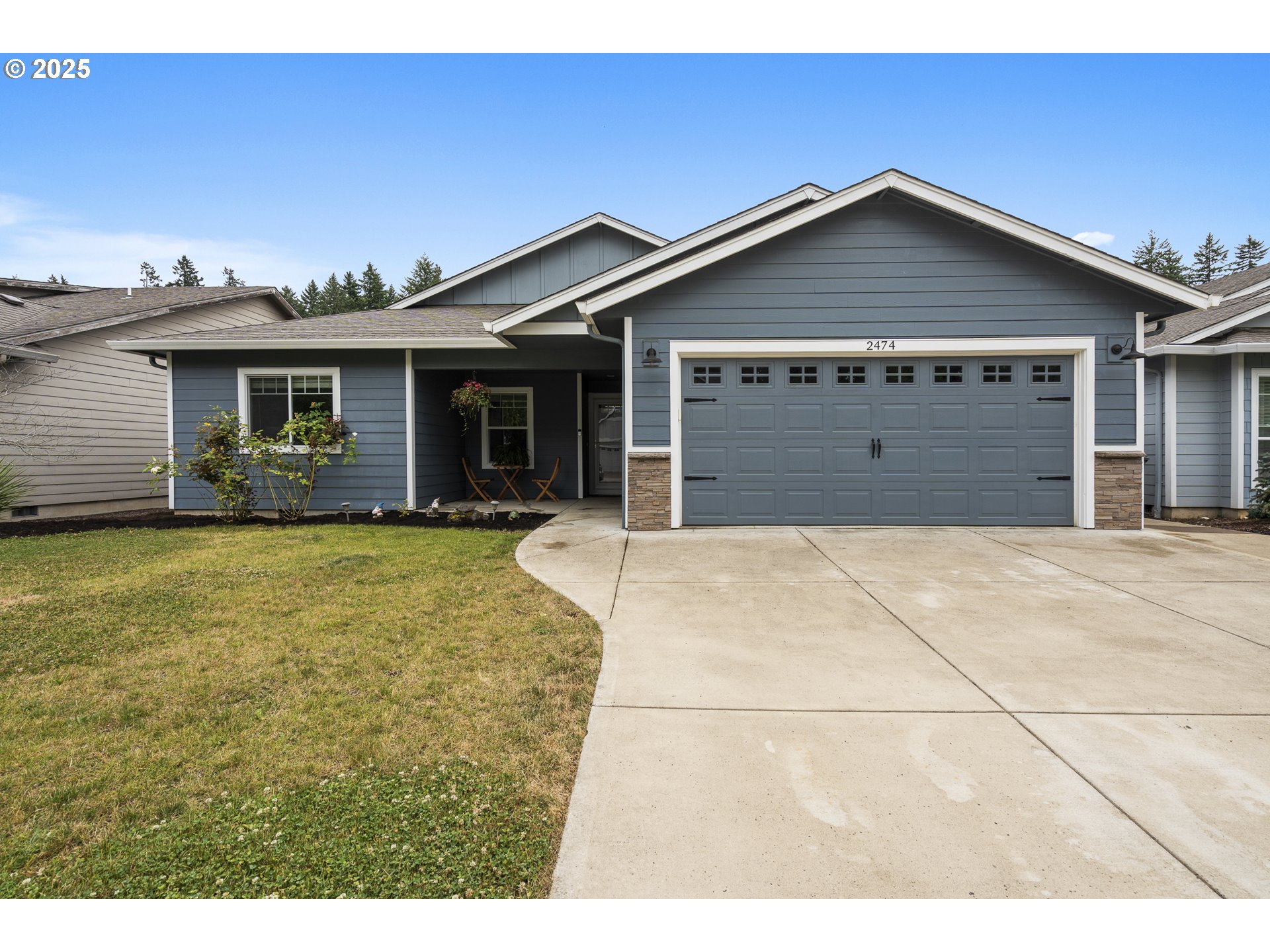 2474 Equestrian Loop South Salem, OR 97302 - Photo 1 of 23 a front view of house with yard