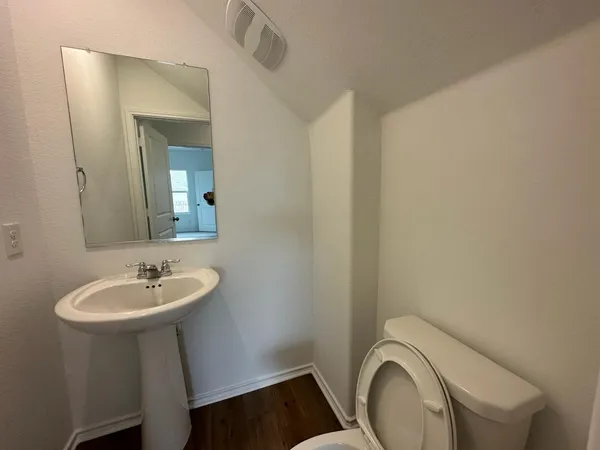$2,595 | 229 Sonterra Drive, San Marcos, TX 78666
