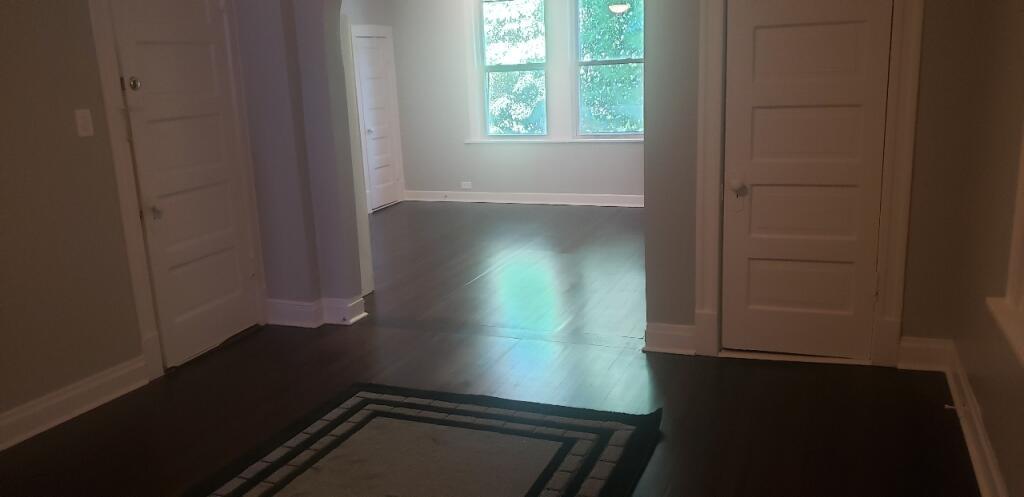 3908 North Janssen Avenue, Unit 2 Chicago, IL 60613 - Photo 4 of 11