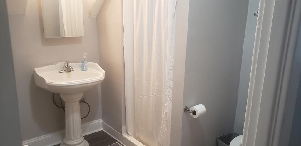 3908 North Janssen Avenue, Unit 2 Chicago, IL 60613 - Photo 10 of 11