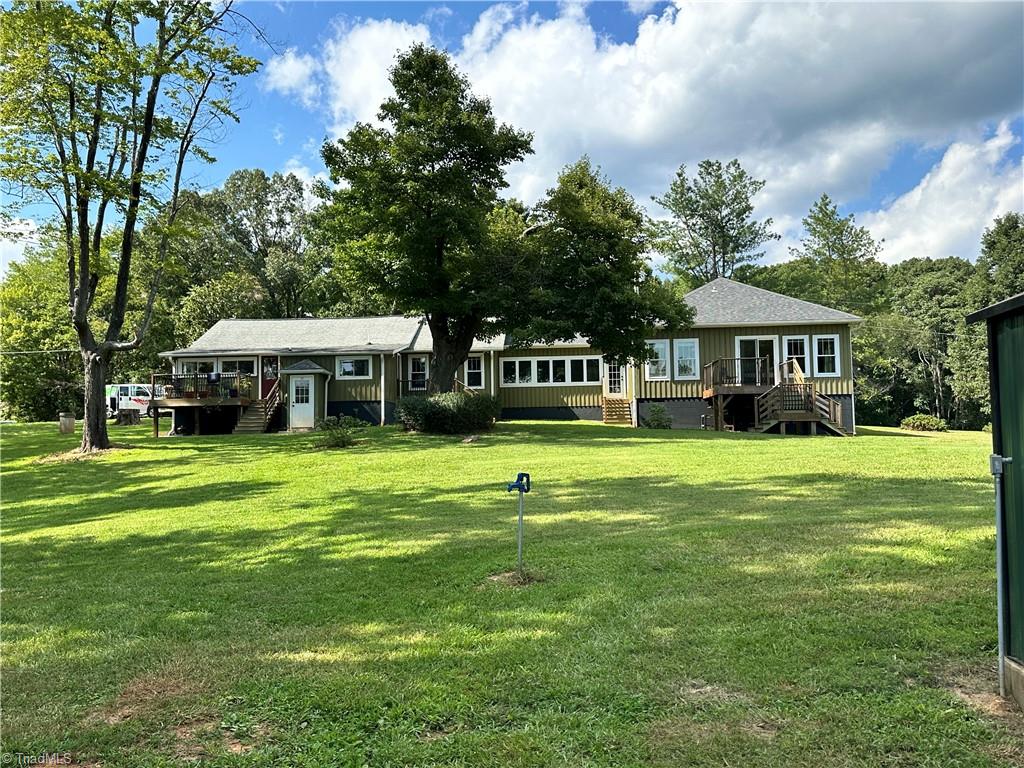 4700 Rockford Road Dobson, NC 27017 - Photo 3 of 50 Gallery Image 3