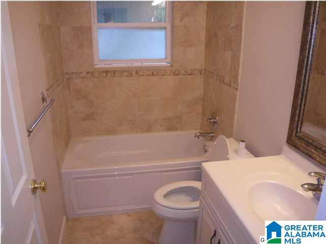 3048 Green Valley Road Birmingham, AL 35243 - Photo 5 of 27