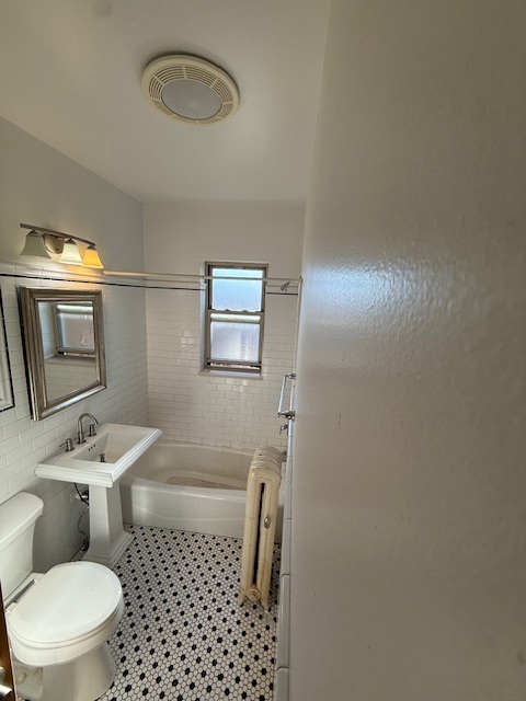 2139 West Lunt Avenue, Unit 3 Chicago, IL 60645 - Photo 11 of 12