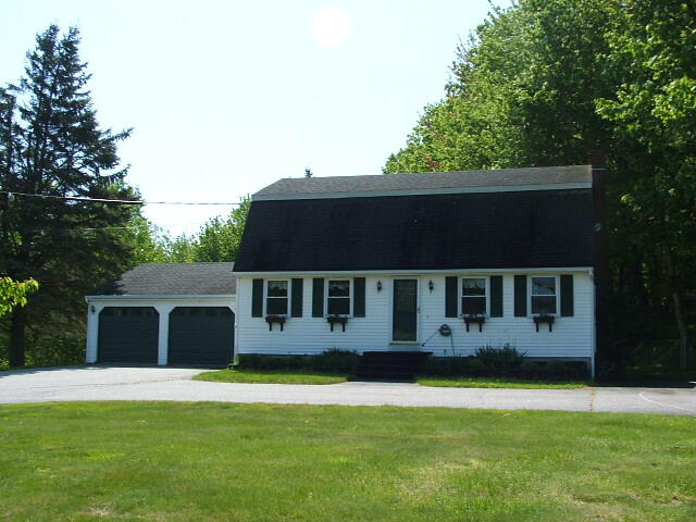 43 Mountain Road Biddeford, ME 04005 - Photo 3 of 31 3