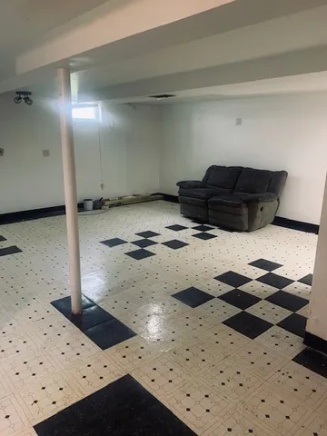 a view of a livingroom with an empty space