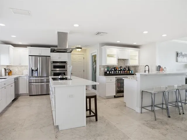 $1,850,000 | 1028 79th Street South, St. Petersburg, FL 33707