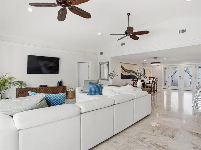 $1,850,000 | 1028 79th Street South, St. Petersburg, FL 33707