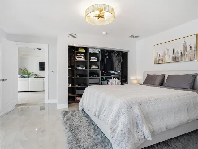 $1,850,000 | 1028 79th Street South, St. Petersburg, FL 33707