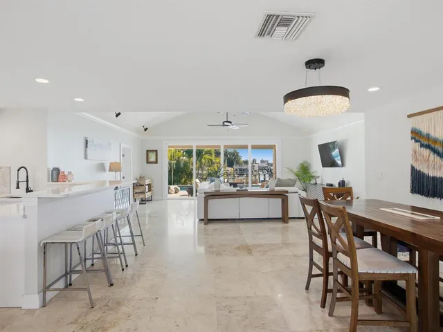 $1,850,000 | 1028 79th Street South, St. Petersburg, FL 33707