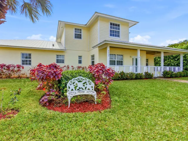 $850,000 | 9322 Southeast Athena Street, Hobe Sound, FL 33455