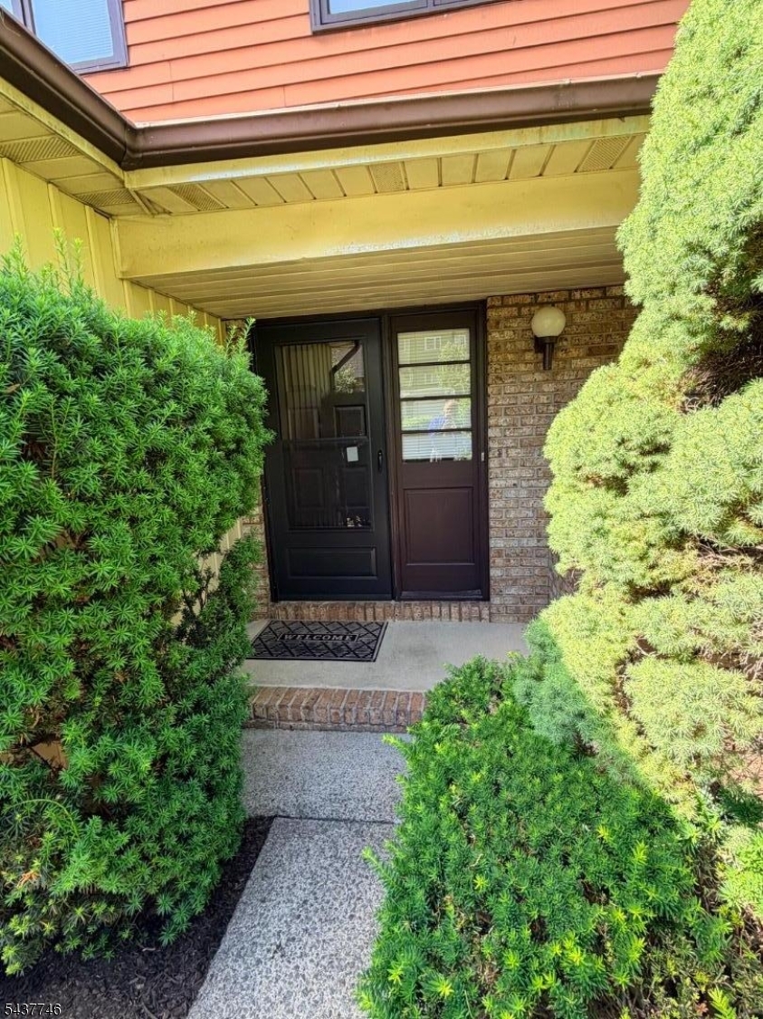 142 Patriots Road Morris Plains, NJ 07950 - Photo 18 of 21