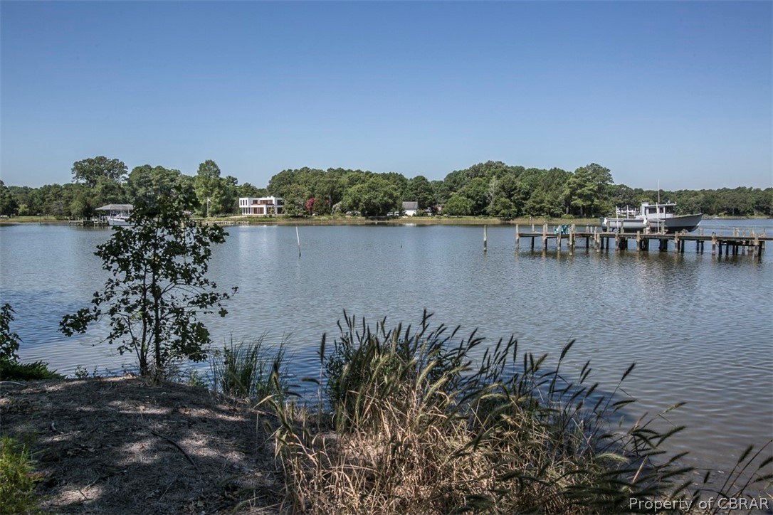 5432 White Hall Road Gloucester, VA 23061 - Photo 4 of 50
