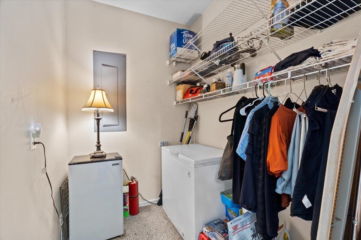 732 North Tree Drive Collierville, TN 38017 - Photo 21 of 40 Laundry area featuring electric panel
