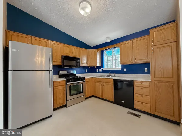 $1,900 | 45848 Meadowlark Drive, Great Mills, MD 20634