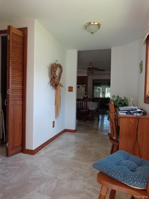 2624 Beach Road Port Huron, MI 48060 - Photo 4 of 16 DSC00609.jpg
