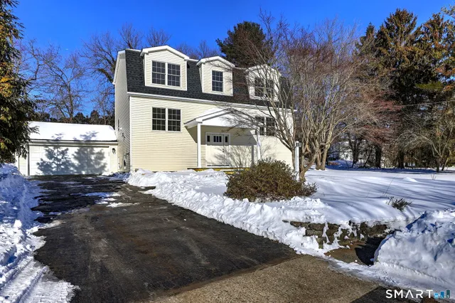 $895,000 | 109 Green Meadow Road, Milford, CT 06461