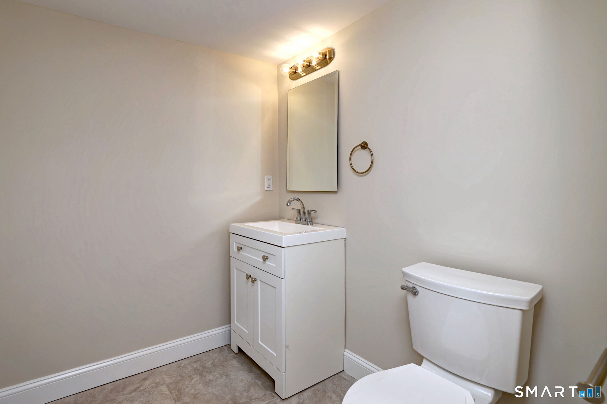 109 Green Meadow Road Milford, CT 06461 - Photo 22 of 28