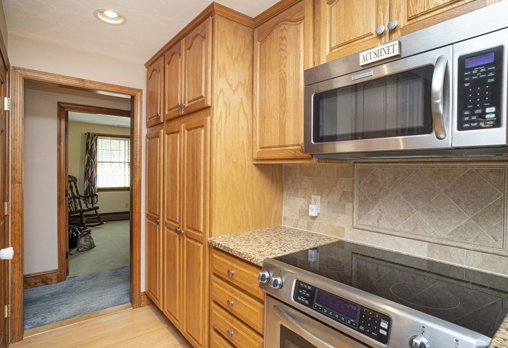 632 Middle Road Acushnet, MA 02743 - Photo 24 of 42 Gallery Image 24