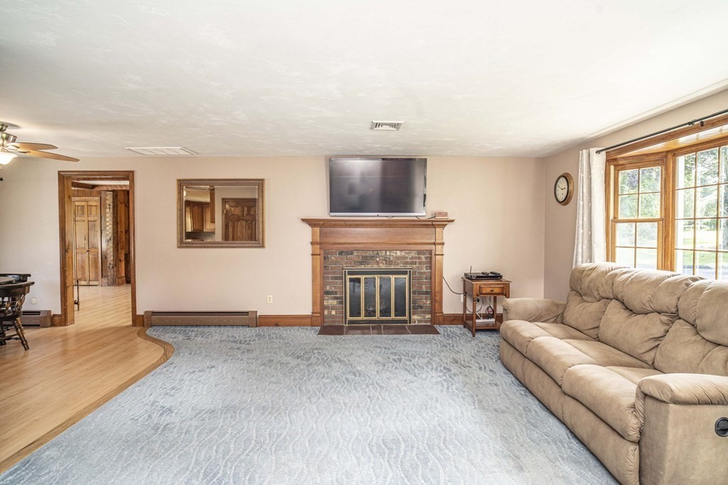 632 Middle Road Acushnet, MA 02743 - Photo 25 of 42 Gallery Image 25