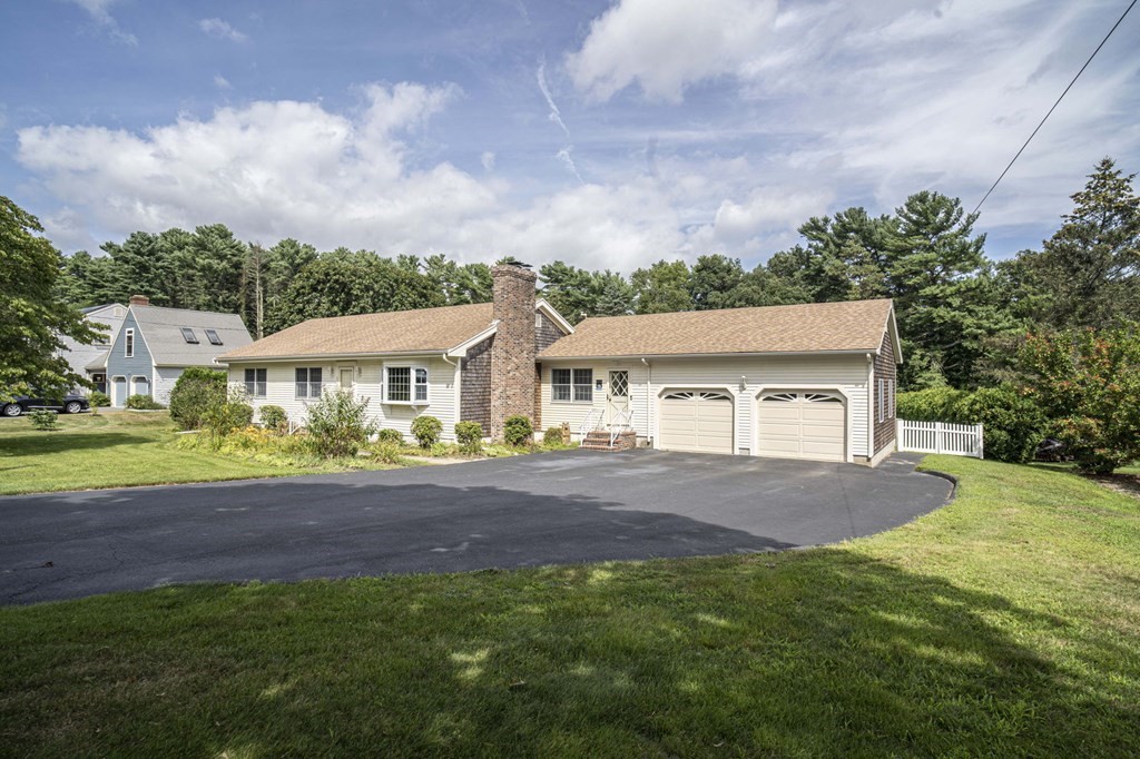632 Middle Road Acushnet, MA 02743 - Photo 3 of 42 Gallery Image 3