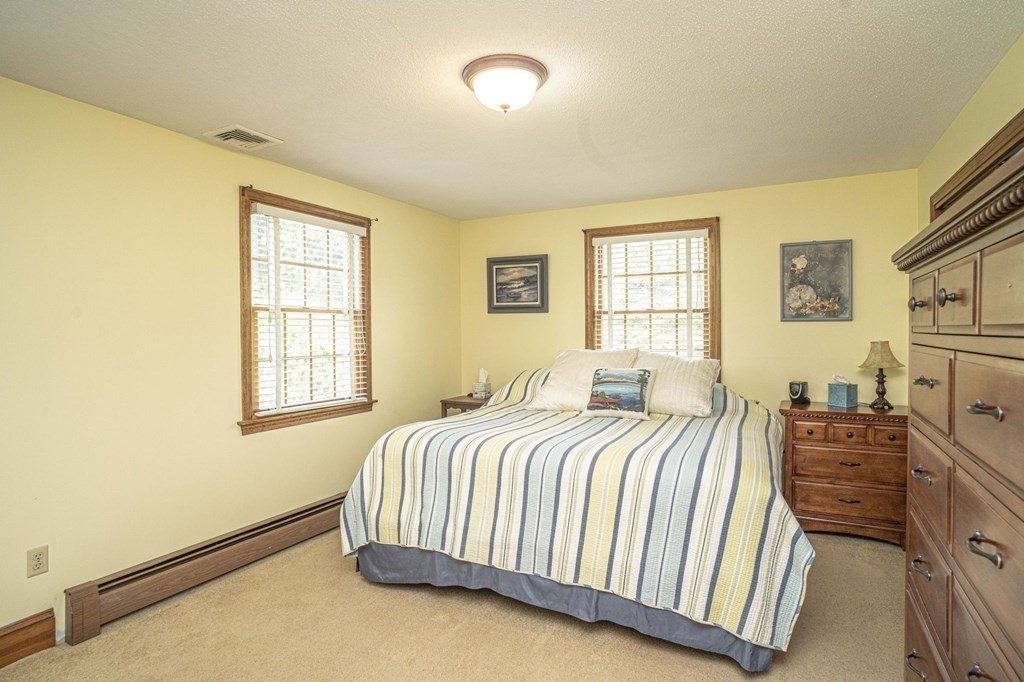 632 Middle Road Acushnet, MA 02743 - Photo 36 of 42 Gallery Image 36
