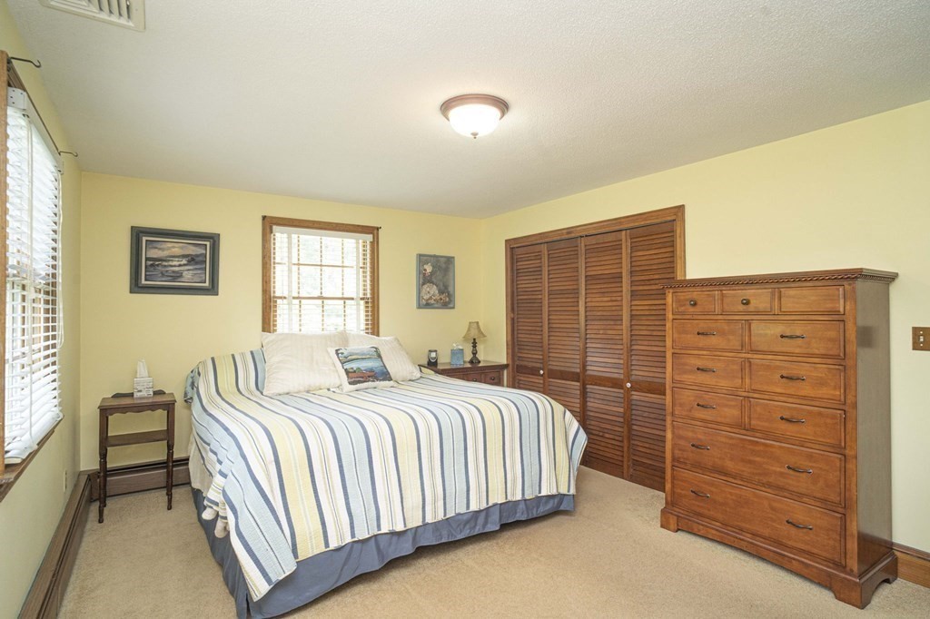 632 Middle Road Acushnet, MA 02743 - Photo 37 of 42 Gallery Image 37