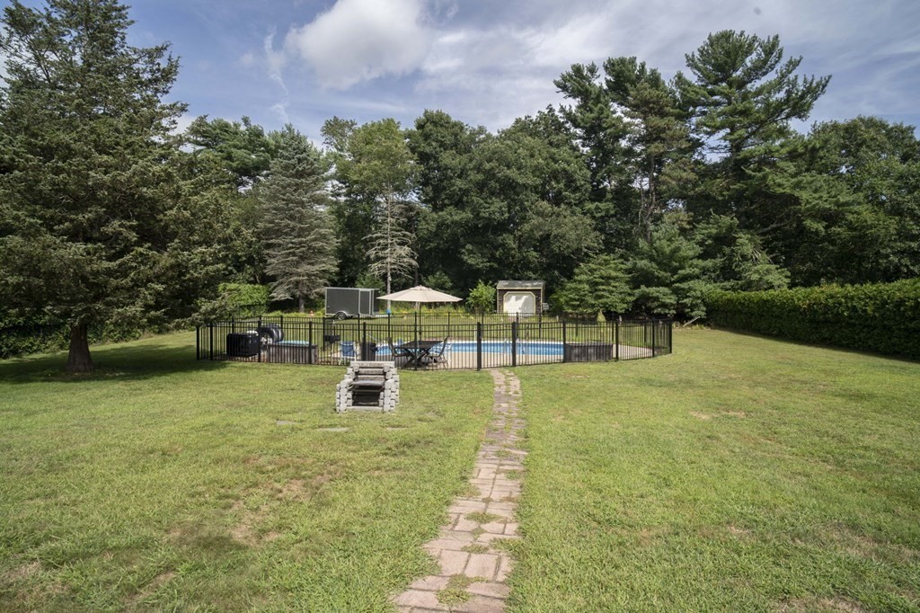 632 Middle Road Acushnet, MA 02743 - Photo 8 of 42 Gallery Image 8