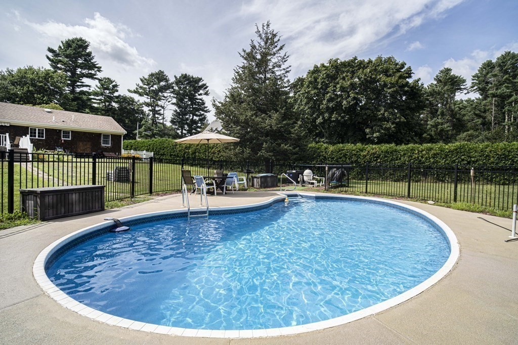 632 Middle Road Acushnet, MA 02743 - Photo 10 of 42 Gallery Image 10