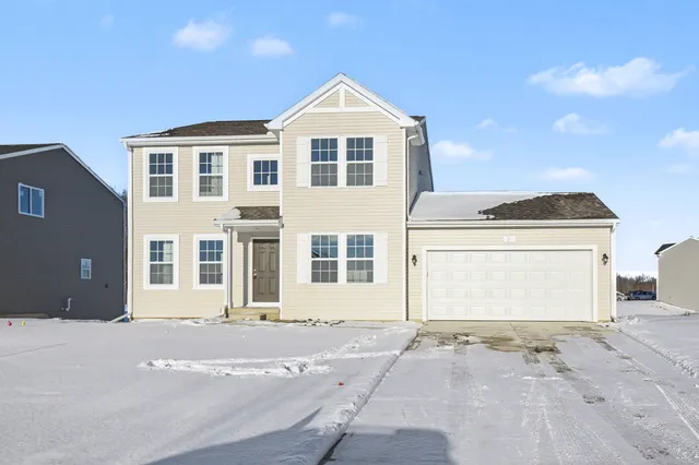 $399,900 | 49076 Silver Oaks Boulevard, Mattawan, MI 49071