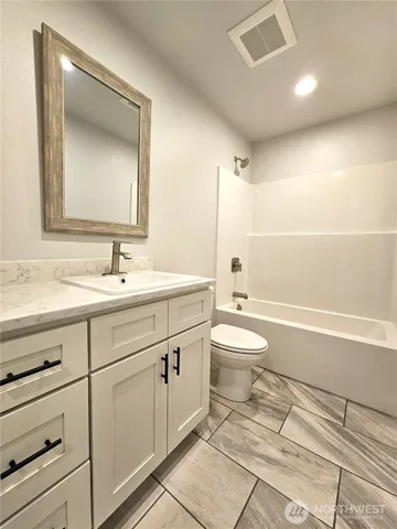 $478,000 | 302 West Martin Street, Elma, WA 98541