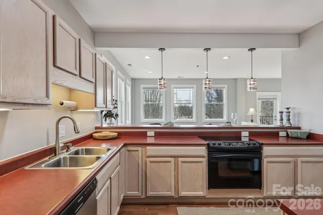 $389,900 | 475 South Church Street, Unit E, Hendersonville, NC 28792