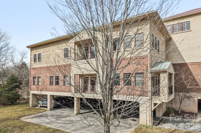 $389,900 | 475 South Church Street, Unit E, Hendersonville, NC 28792