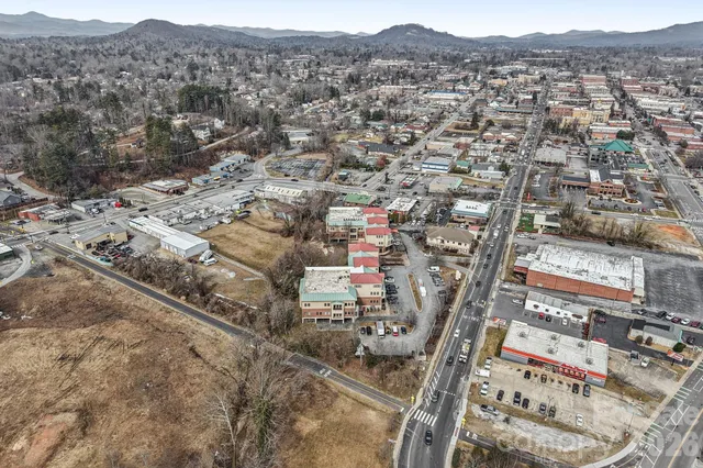 $389,900 | 475 South Church Street, Unit E, Hendersonville, NC 28792