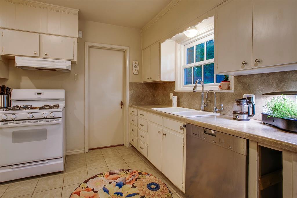 1930 Marydale Road Dallas, TX 75208 - Photo 19 of 38