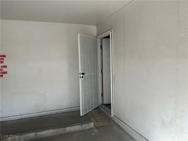 $1,935 | 1358 Lorilyn Avenue, Unit 4, Las Vegas, NV 89119