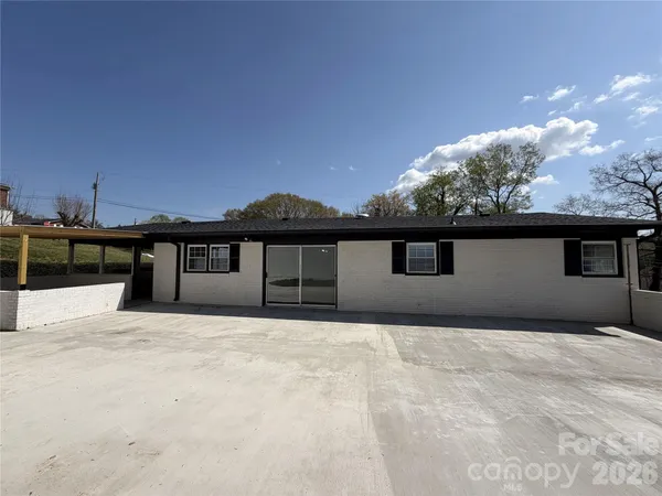 $315,000 | 202 Woodward Avenue, Morganton, NC 28655