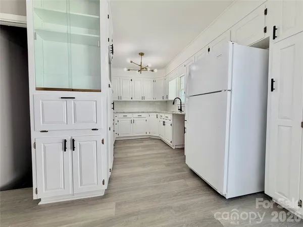 $315,000 | 202 Woodward Avenue, Morganton, NC 28655