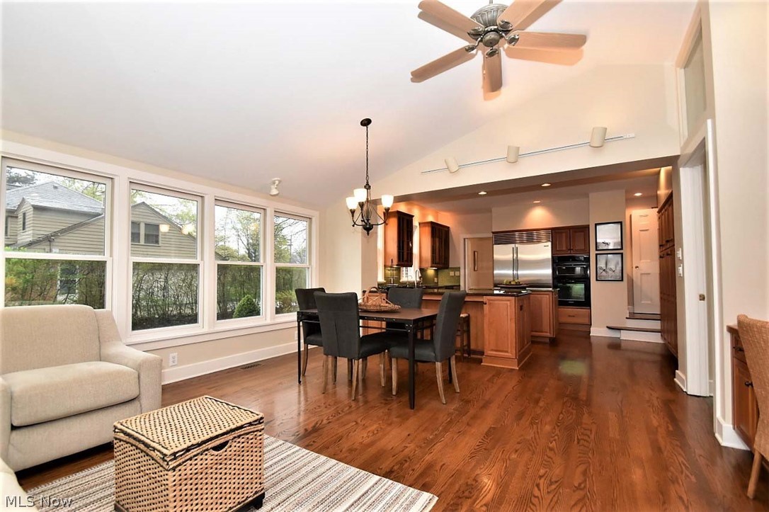 2855 Weybridge Road Cleveland, OH 44120 - Photo 11 of 33