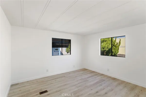 $269,000 | 304 North Jade Cove Drive, Unit 64, Long Beach, CA 90803