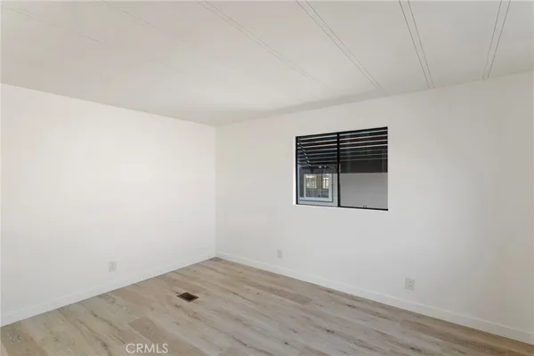 $269,000 | 304 North Jade Cove Drive, Unit 64, Long Beach, CA 90803