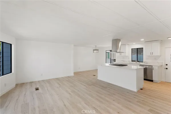 $269,000 | 304 North Jade Cove Drive, Unit 64, Long Beach, CA 90803