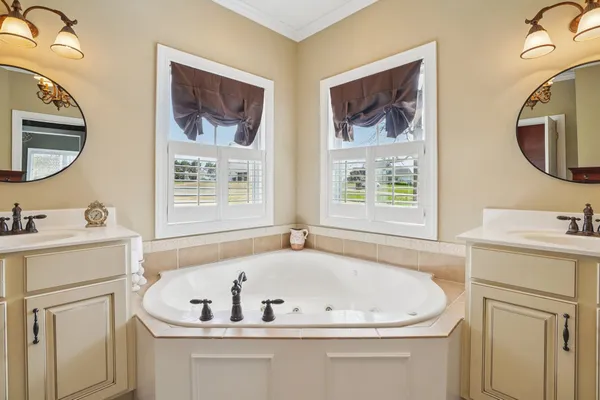 $745,000 | 1000 Bradby Drive, Burns, TN 37029