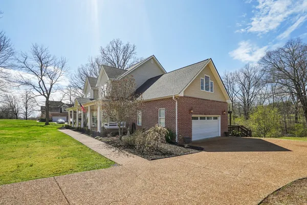 $745,000 | 1000 Bradby Drive, Burns, TN 37029