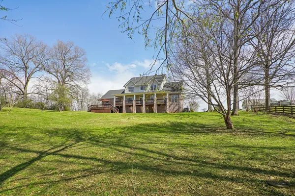 $745,000 | 1000 Bradby Drive, Burns, TN 37029