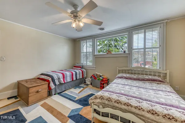 $620,000 | 4456 Lee Highway, Marion, VA 24354