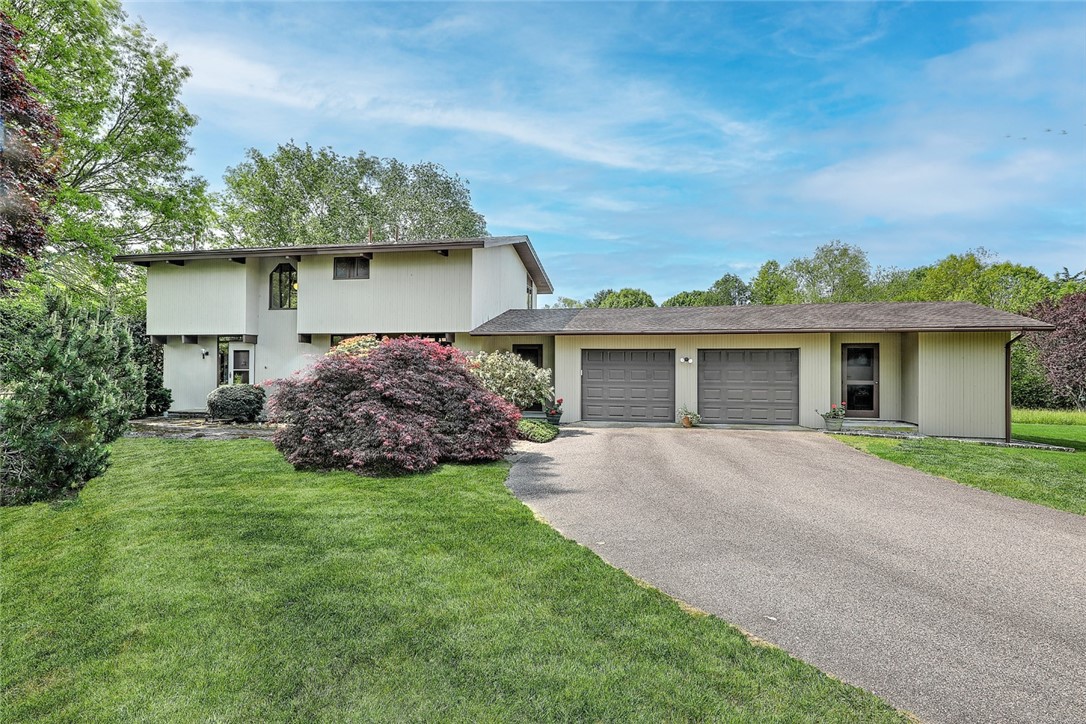 266 Indian Point Road Tiverton, RI 02878 - Photo 4 of 48