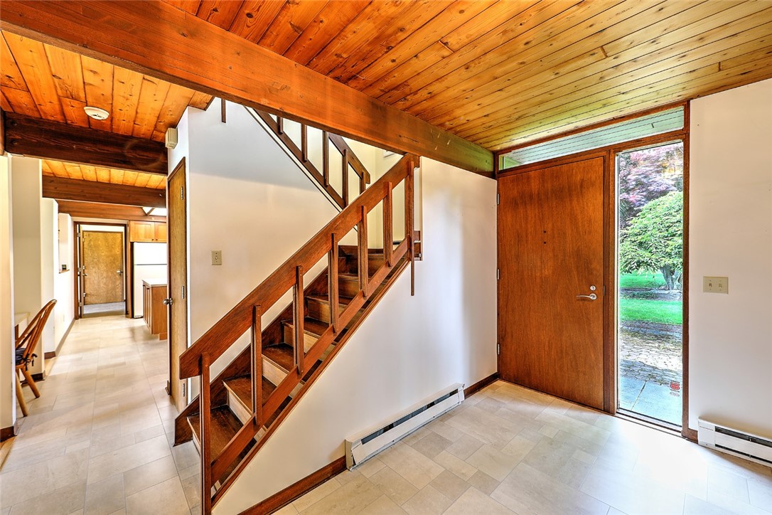 266 Indian Point Road Tiverton, RI 02878 - Photo 7 of 48